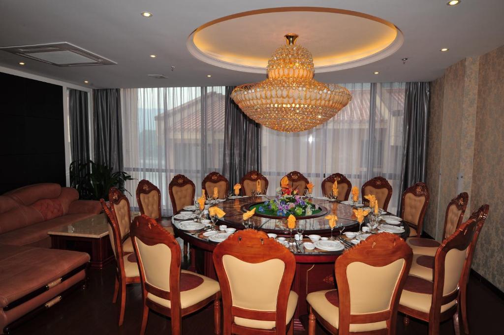 Jiande Yinyuan Hotel Tangcun Экстерьер фото